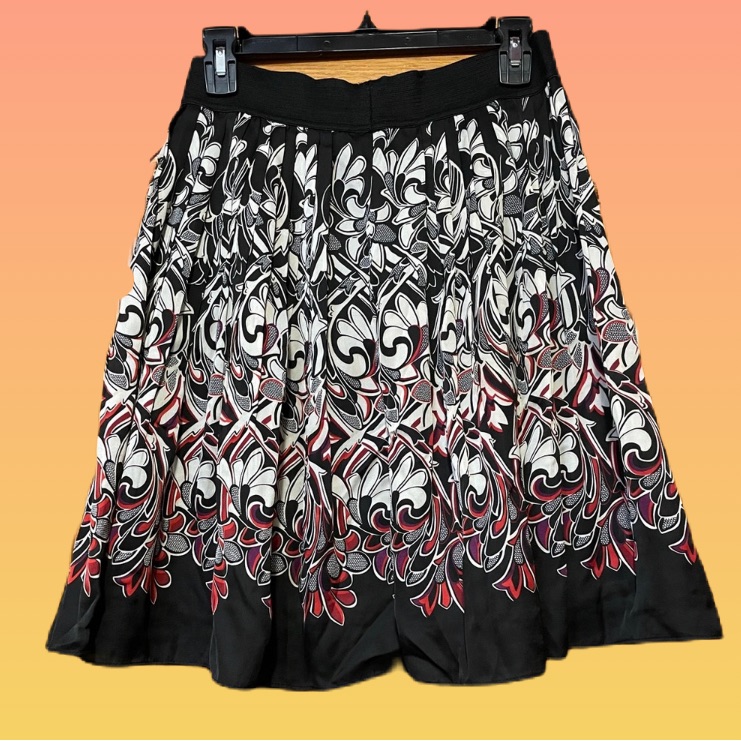 Whbm Skirt ~ Black, Red, White Floral Print ~ White House Black Market ~ Small 2
